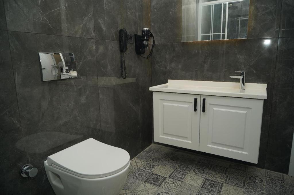 Park Milano Hotel Σμύρνη Εξωτερικό φωτογραφία