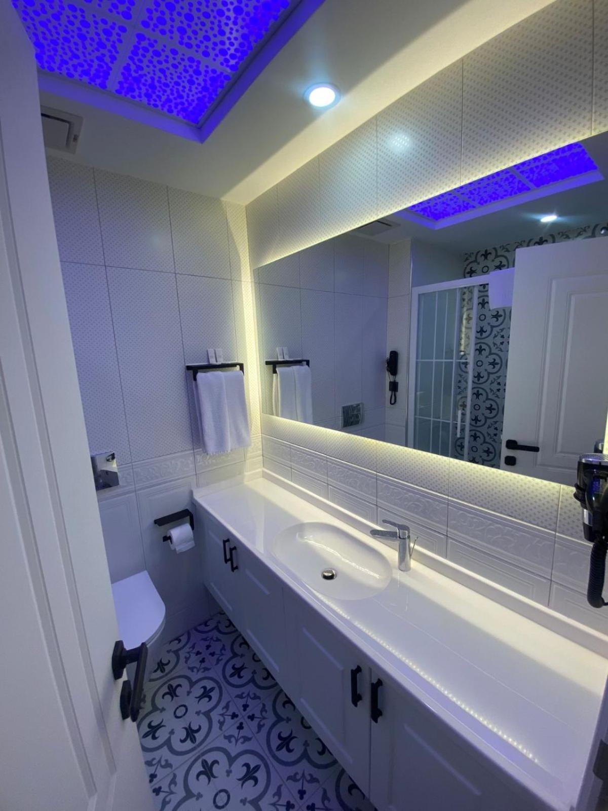 Park Milano Hotel Σμύρνη Εξωτερικό φωτογραφία